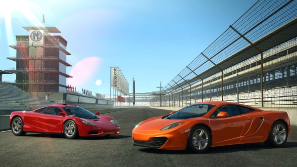 Real Racing 3 - iOS (iPhone, iPad, iPad touch)