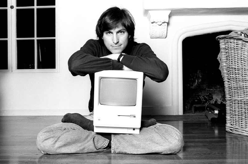 Steve Jobs - pierwszy Macintosh
