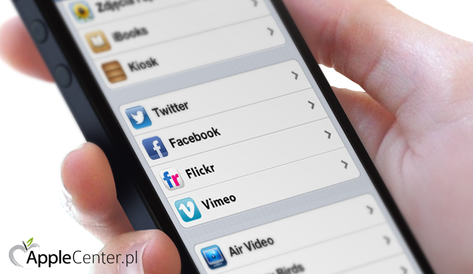 iOS 7 - Vimeo & Flickr