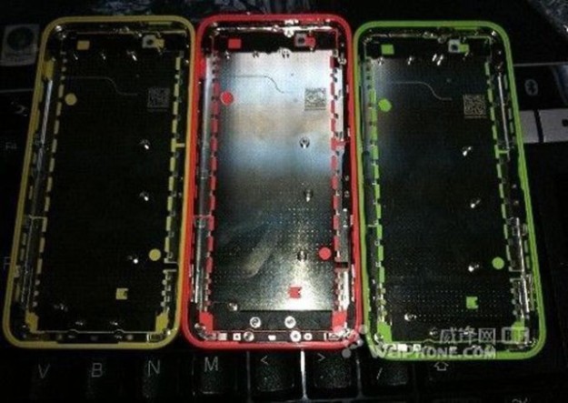 Niskobudżetowe, tanie, kolorowe iPhone'y