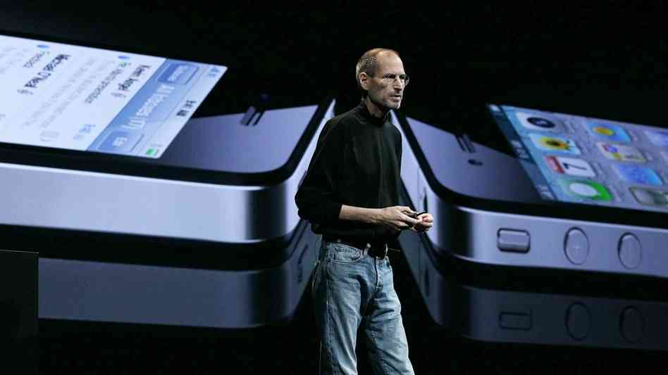 Steve Jobs - Apple Keynote - iPhone 4