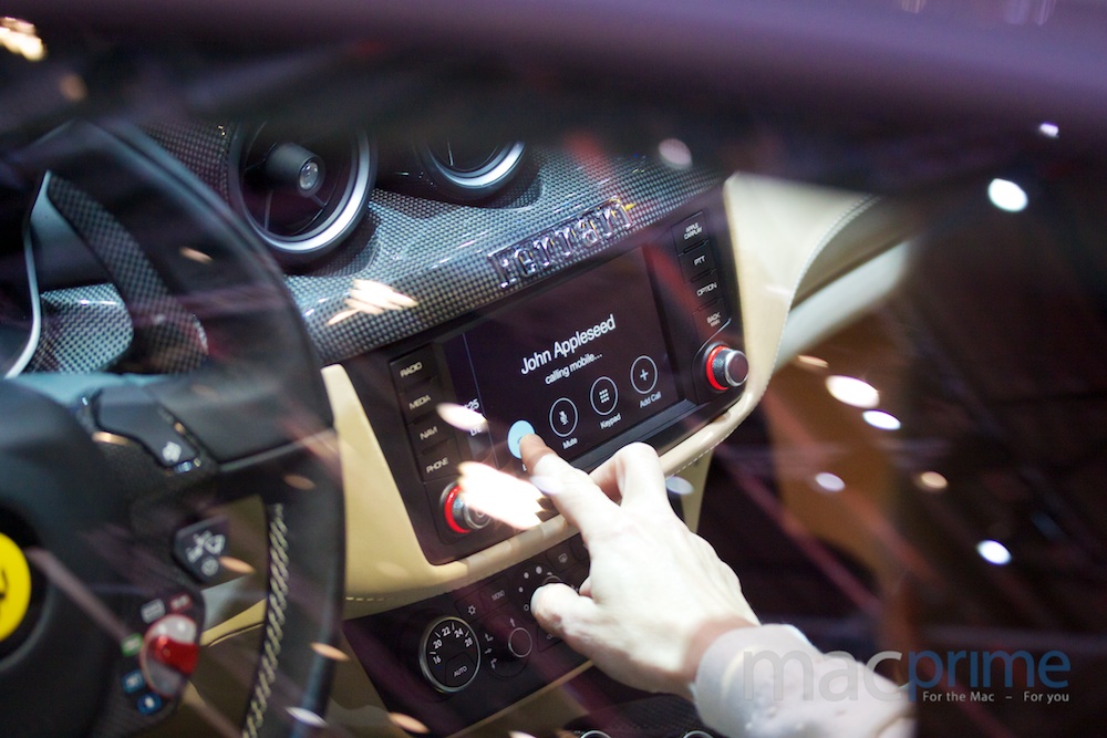 Ferrari & Apple CarPlay
