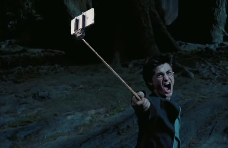 iPhone selfie stick